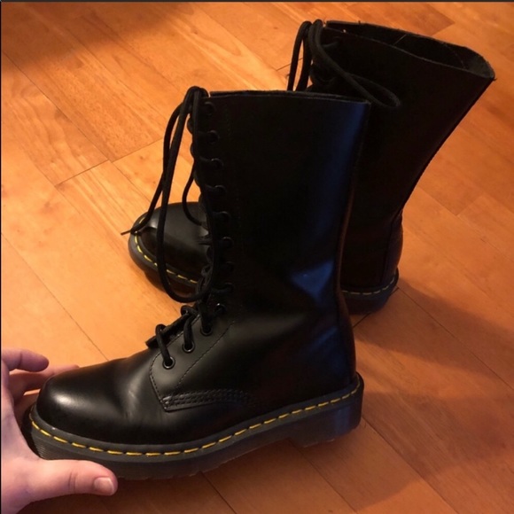 12 eye boots